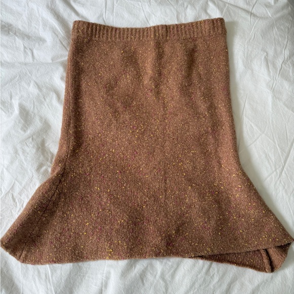 Wilen Los Angles Dresses & Skirts - Wilen Los Angeles wool/cashmere skirt